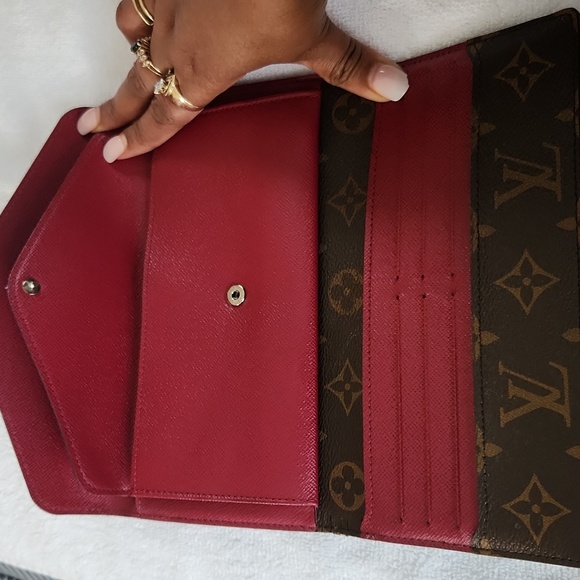 Louis Vuitton Magenta and Brown Monogram Wallet/Clutch - Picture 4 of 11